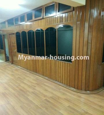 缅甸房地产 - 出租物件 - No.4638 - Furnished Wizaya Plaza Room for rent in Sanchaung! - master bedroom view
