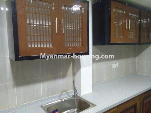 缅甸房地产 - 出租物件 - No.4642 - Furnished Room in Royal Thukha condominium for rent in Hlaing! - kitchen view