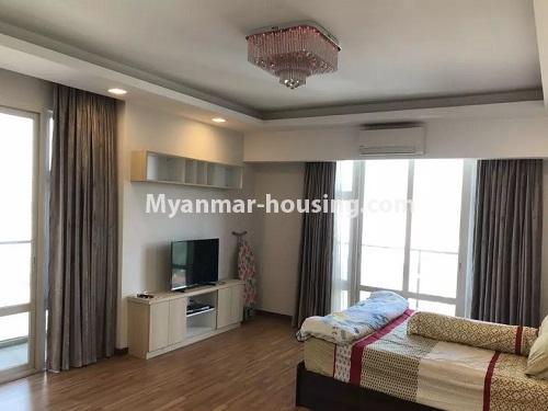缅甸房地产 - 出租物件 - No.4653 - Furnished Twin Centro Condominium room for rent in Sanchaung! - master bedroom view