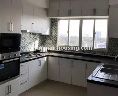 缅甸房地产 - 出租物件 - No.4653 - Furnished Twin Centro Condominium room for rent in Sanchaung! - kitchen view