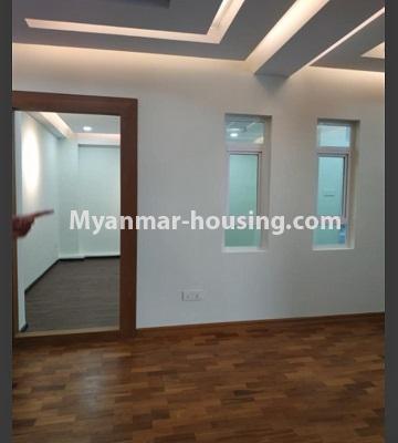 缅甸房地产 - 出租物件 - No.4658 - New Condominium Building room for rent in Hledan, Kamaryut! - another master bedroom view