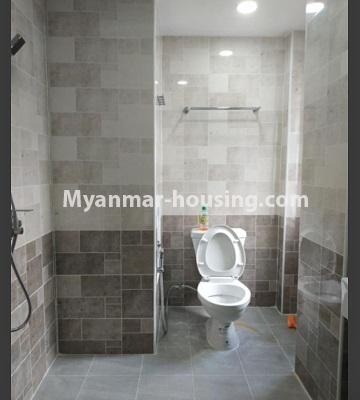 缅甸房地产 - 出租物件 - No.4658 - New Condominium Building room for rent in Hledan, Kamaryut! - bathroom 2 view