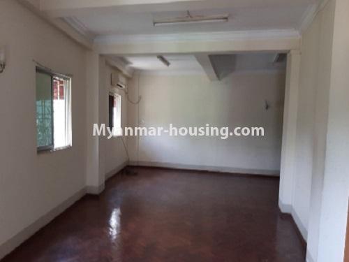 缅甸房地产 - 出租物件 - No.4660 - 3200 square feet condominium room for rent in Kamaryut! - another single bedroom view