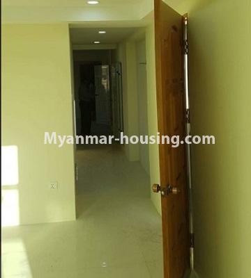 缅甸房地产 - 出租物件 - No.4663 - Newly built condominium room for rent on Htan Ta Pin road, Kamaryut! - Living room and corridor view