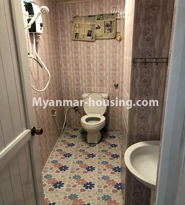ミャンマー不動産 - 賃貸物件 - No.4666 - Decorated Aung Chan Thar Condominium room for rent in Kamaryut! - bathroom 2 view