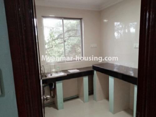 မြန်မာအိမ်ခြံမြေ - ငှားရန် property - No.4678 - တာမွေ Ocean Center အနီးတွင် ကွန်ဒိုတစ်ခန်းငှားရန်ရှိသည်။kitchen view