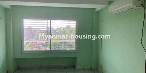 ミャンマー不動産 - 賃貸物件 - No.4690 - 2BHK condominium room for rent in Thin Gann Gyun! - bedroom 1 view