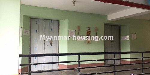 缅甸房地产 - 出租物件 - No.4690 - 2BHK condominium room for rent in Thin Gann Gyun! - two lifts view