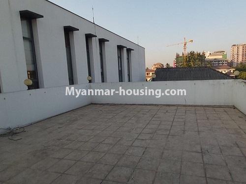 缅甸房地产 - 出租物件 - No.4696 - Half and three storey landed house for big office or home office for rent in Yankin! - another view of patio