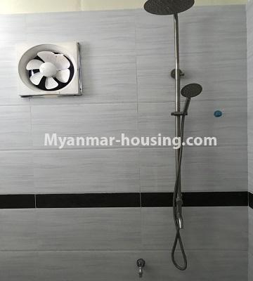 ミャンマー不動産 - 賃貸物件 - No.4701 - Two storey house on Bayint Naung Road for rent in Insein! - bathroom view