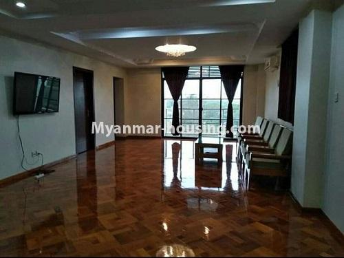 ミャンマー不動産 - 賃貸物件 - No.4705 - Three bedrooms condominium room for rent in Tarmyay! - living room view