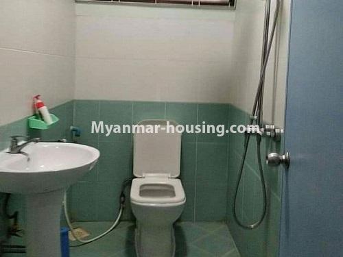 မြန်မာအိမ်ခြံမြေ - ငှားရန် property - No.4705 - တာမွေတွင် အိပ်ခန်းသုံးခန်းပါသော ကွန်ဒိုခန်းငှားရန်ရှိသည်။  - bathroom view