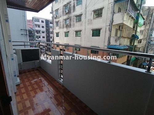 缅甸房地产 - 出租物件 - No.4706 - Furnished 1 BHK condominium room for rent in Sanchaung! - balcony view
