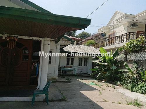 Myanmar real estate - for rent property - No.4715 - Landed house with large yard for rent in 8 Mile! - leftside view of the house