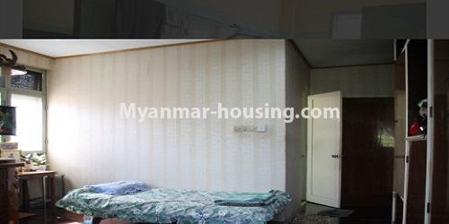 Myanmar real estate - for rent property - No.4725 - Half and one storey landed house with large yard for rent in Yankin - another room view