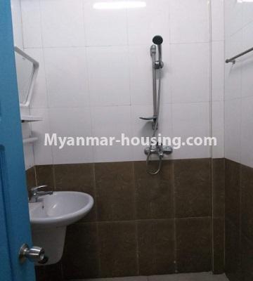 Myanmar real estate - for rent property - No.4732 - Furnished 2 BHK condominium room for rent in the centre of Yangon! - bathroom view