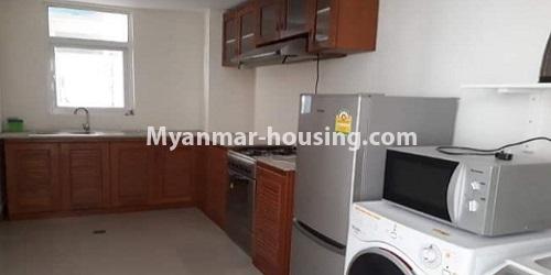 缅甸房地产 - 出租物件 - No.4733 - Furnished Duplex Penthouse for rent in Star City, Thanlyin! - kitchen view