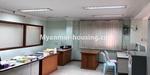 缅甸房地产 - 出租物件 - No.4739 - Large office room for rent on Ba Yint Naung Road, Kamaryut Township. - another interior office view
