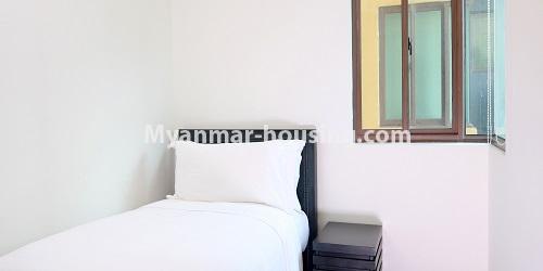 ミャンマー不動産 - 賃貸物件 - No.4745 - 3BHK Pyay Garden Residence serviced room for rent in Sanchaung! - another single bedroom view