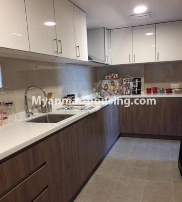ミャンマー不動産 - 賃貸物件 - No.4763 - 1BHK Room in The Central Condominium for rent in Yankin! - kitchen view
