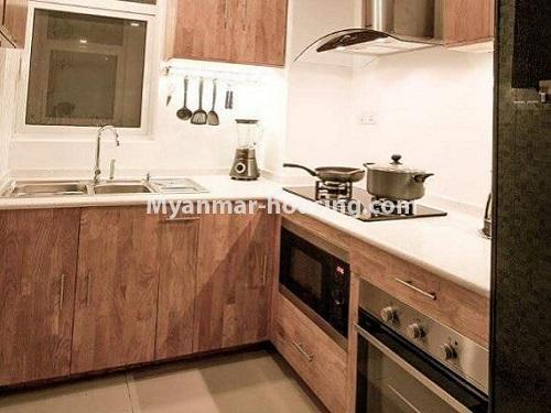 ミャンマー不動産 - 賃貸物件 - No.4768 - 2BHK lovely room for rent in Star City, Thanlyin! - kitchen view