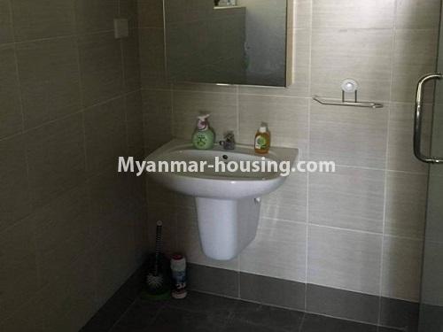 ミャンマー不動産 - 賃貸物件 - No.4775 - B Zone Two bedroom unit in Star City, Thanlyin! - another bathroom view