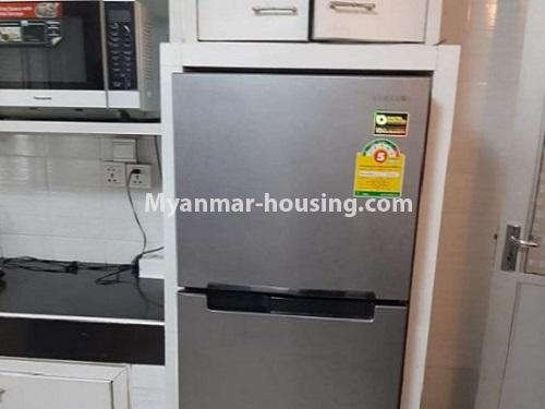 ミャンマー不動産 - 賃貸物件 - No.4783 - Nice apartment room for rent near Shwedagon Pagoda, Bahan! - another view of kitchen