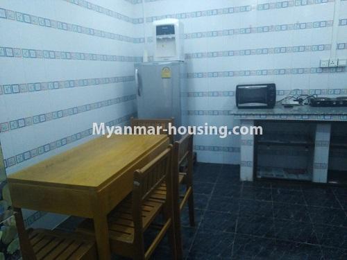 ミャンマー不動産 - 賃貸物件 - No.4801 - Furnished 1 BHK apartment room for rent in Sanchaung! - kitchen view
