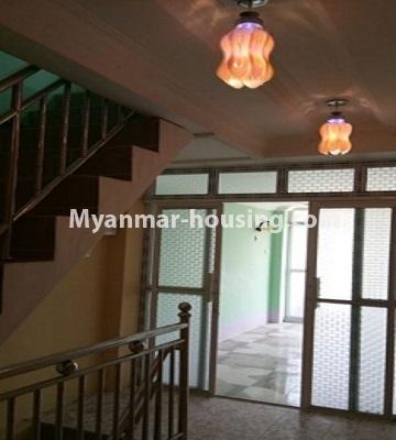 မြန်မာအိမ်ခြံမြေ - ငှားရန် property - No.4802 - ဈေးနှုန်းသက်သာသည့် လုံးချင်း ၃ထပ်အိမ် တစ်လုံး ငှားရန်ရှိသည်။stairs view