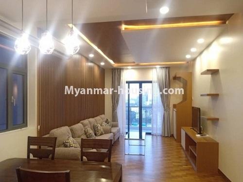 မြန်မာအိမ်ခြံမြေ - ငှားရန် property - No.4804 - အဆင့်တန်းမြင့်မြင့်နေချင်သူများအတွက် Time City Condo တွင် အခန်းငှားရန်ရှိသည်။ - living room view