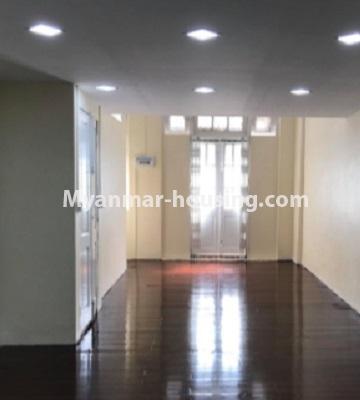 ミャンマー不動産 - 賃貸物件 - No.4806 - First floor with attic for rent in Lanmadaw! - another view of hall