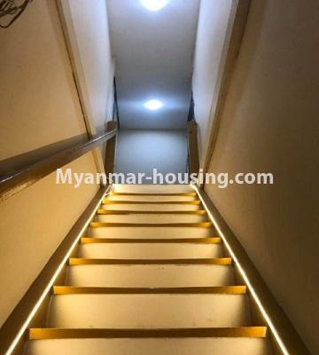 缅甸房地产 - 出租物件 - No.4806 - First floor with attic for rent in Lanmadaw! - stairs veiw