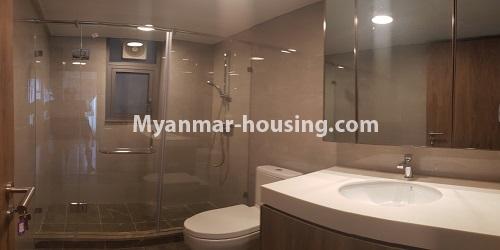 ミャンマー不動産 - 賃貸物件 - No.4810 - 2BHK Room in The Central Condominium for rent in Yankin! - another bathrom view