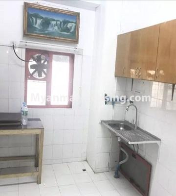 缅甸房地产 - 出租物件 - No.4815 - 3BR condominium room for rent in Haling! - kitchen view