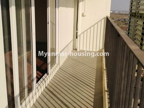 缅甸房地产 - 出租物件 - No.4816 - 3BR Yatana Hninzi condominium room for rent in Dagon Seikkan! - balcony view
