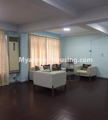 ミャンマー不動産 - 賃貸物件 - No.4826 - 3 BHK Hlaing Lamin Condominium room for rent! - living room view