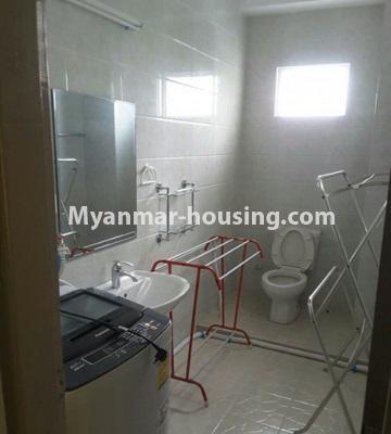 မြန်မာအိမ်ခြံမြေ - ငှားရန် property - No.4833 - 99 residence တွင် အခန်းကောင်း တစ်ခန်း ငှားရန်ရှိသည်။another bathroom view