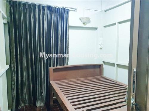 ミャンマー不動産 - 賃貸物件 - No.4858 - Furnished sixth floor apartment room for rent in Sanchaung! - bedroom view