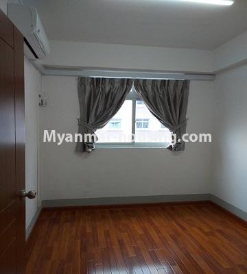 ミャンマー不動産 - 賃貸物件 - No.4861 - 2BHK condominium room for rent in Botahtaung Time Square! - bedroom view