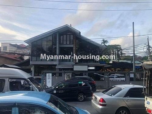 မြန်မာအိမ်ခြံမြေ - ငှားရန် property - No.4866 - ပါရမီလမ်းမပေါ်တွင် စီးပွားရေးလုပ်ရန်ကောင်းမွန်သည့် လုံးချင်းတစ်လုံး ငှားရန်ရှိသည်။another view of the house