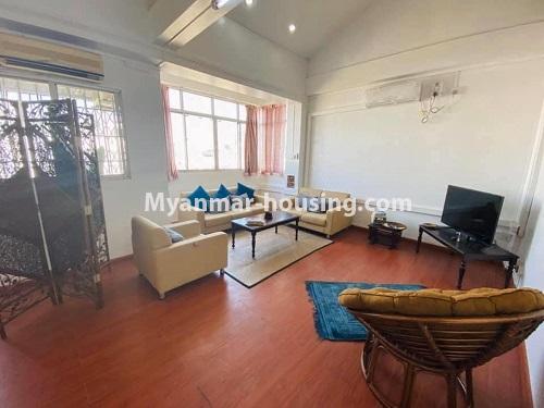 မြန်မာအိမ်ခြံမြေ - ငှားရန် property - No.4876 - ရန်ကုန်မြို့ထဲတွင် အိပ်ခန်းသုံးခန်းပါသော ကွန်ဒိုတိုက်ခန်း ငှားရန်ရှိသည်။another view of living room