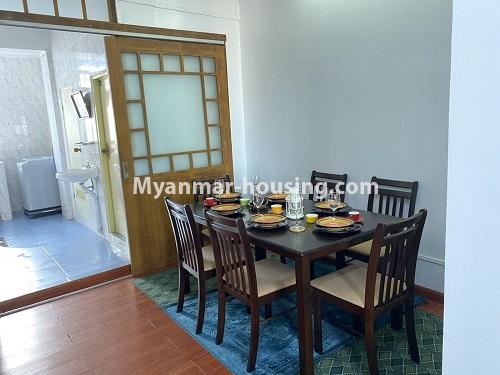 မြန်မာအိမ်ခြံမြေ - ငှားရန် property - No.4876 - ရန်ကုန်မြို့ထဲတွင် အိပ်ခန်းသုံးခန်းပါသော ကွန်ဒိုတိုက်ခန်း ငှားရန်ရှိသည်။ - dining area view