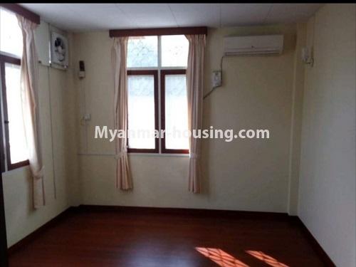 缅甸房地产 - 出租物件 - No.4877 - 2 BHK landed house for small family, 7 Mile, Mayangone! - another bedroom view