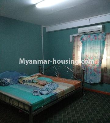 မြန်မာအိမ်ခြံမြေ - ငှားရန် property - No.4885 - ဗိုလ်တစ်ထောင်တွင် ပရိဘောဂအပြည့်အစုံနှင့် အိပ်ခန်းသုံးခန်းပါသော ကွန်ဒိုအသေးစားခန်း ငှားရန်ရှိသည်။bedroom view