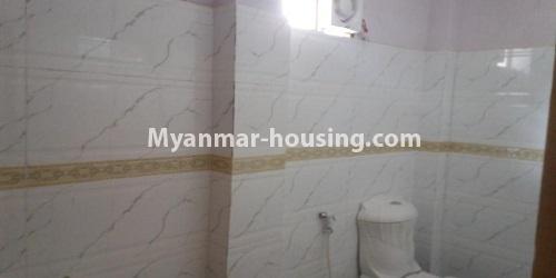 မြန်မာအိမ်ခြံမြေ - ငှားရန် property - No.4887 - မရမ်းကုန် ကမ်ဘာအေးဘုရားအနီးတွင် မာစတာအိပ်ခန်းငါးခန်းပါသော နှစ်ထပ်အိမ်တစ်လုံး ငှားရန်ရှိ်သည်။bathroom view