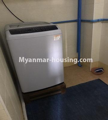 မြန်မာအိမ်ခြံမြေ - ငှားရန် property - No.4893 - ရန်ကင်းတွင် အိပ်ခန်းနှစ်ခန်းပါသော ဒုတိယထပ်တိုက်ခန်း ငှားရန်ရှိသည်။ - washing machine view