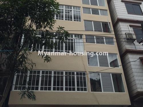 ミャンマー不動産 - 賃貸物件 - No.4894 - Office or training class option for rent near Myaynigone City Mart, Sanchaung! - building lower view