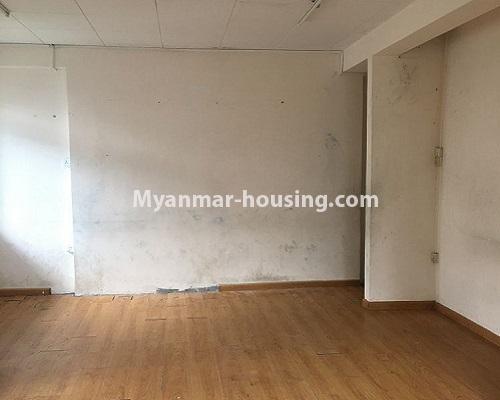 မြန်မာအိမ်ခြံမြေ - ငှားရန် property - No.4899 - ပင်လုံရိပ်မွန် အိမ်ရာထဲတွင် လုံးချင်းတစ်လုံး ငှားရန်ရှိသည်။ - bedroom view