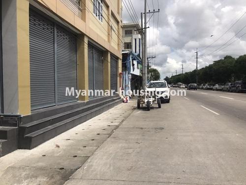 Myanmar real estate - for rent property - No.4904 - Ground Floor for Shop or Restaurant Option To Rent in Hlaing! - road view