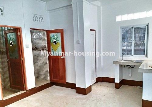 ミャンマー不動産 - 賃貸物件 - No.4907 -  Ground floor with half attic for show room in South Okkalapa! - kitchen view